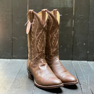 Mens us 9, tony lama boots, brown cowboy boots, round toe boots, mens western wear, FREE USA SHIPPING image 1