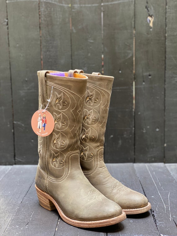 Frye green best sale boots