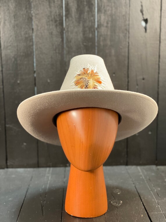 Size medium, felted wool hat, white cowboy hat, w… - image 2