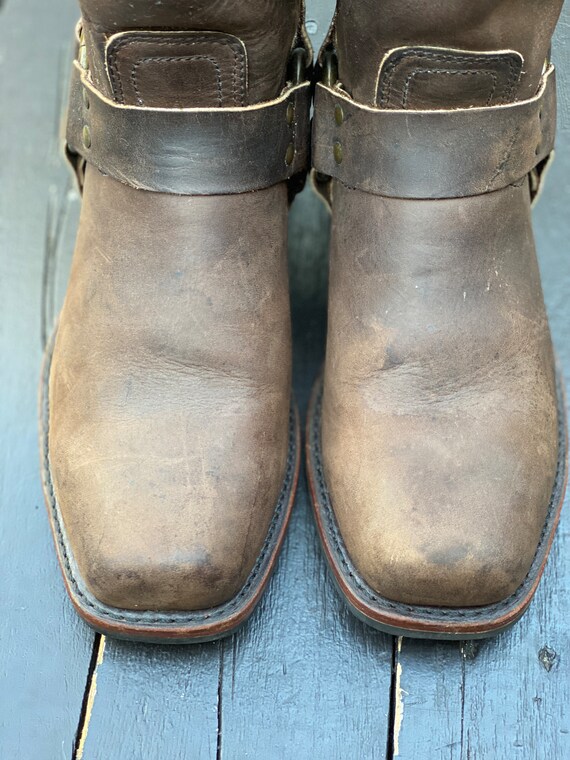 Mens us 9, frye boot, harness boots, mens western… - image 6