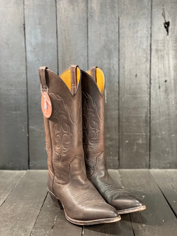 Womens Us 7, Nocona, Nocona boots, brown cowgirl … - image 1