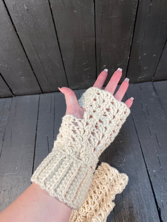white crochet gloves, handmade gloves, crochet wo… - image 4