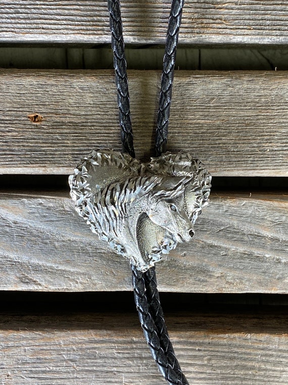 western tie, bolo tie necklace, horse cabochon, pe