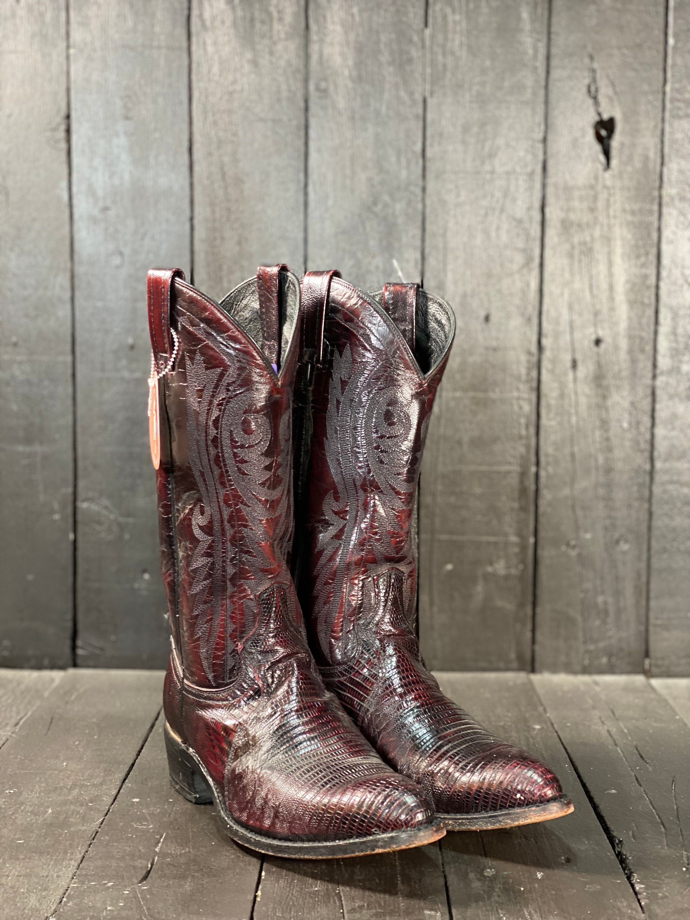 Burgundy Tops With Black Waxed Calf bottoms  Custom cowboy boots, Mens cowboy  boots, Black cowgirl boots