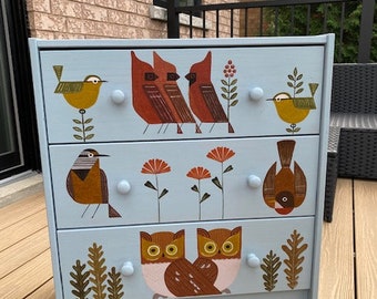 Dresser "Birds of Canada", painting on wood