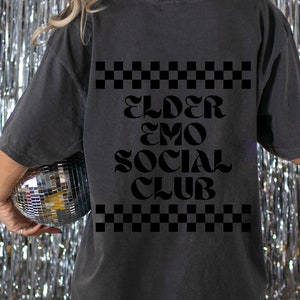 Elder Emo Social Club Elder Emo Shirt Musik Festival Shirt Emo Shirt Shirt Emo Musik Shirt Komfort Farben T-Shirt Lifestyle Trendy Cute Emo T-Shirt