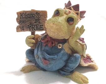 Frog Figurine, Free Kisses by Boyds Bears Wee Folkstone Ribbit,  Charles Dunkleberger Prince of Tales, Vintage NEW in Box Handmade Numbered