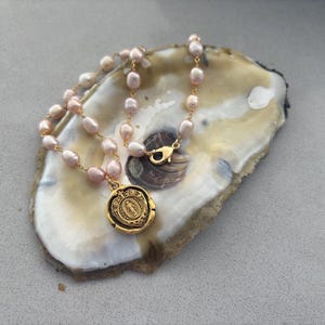 Gold Plated Miraculous Medal Pink Pearl Necklace, dainty pearl necklace, Virgin Mary Medallion, dainty Catholic jewelry