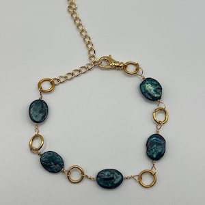 Peacock Pearl bracelet