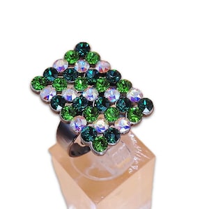 Swarovski Kristall Smaragd und Farngrün 15 x 20 mm rechteckiger Fingerring aus Strass, antik versilbert