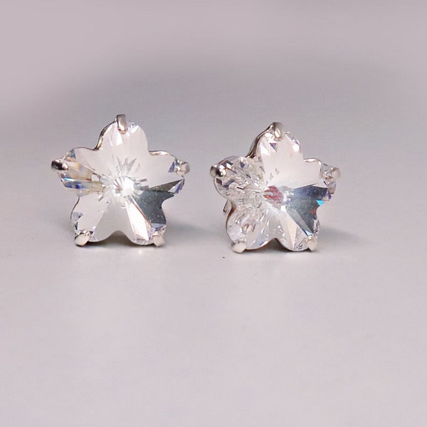 Sparkling Swarovski elements 10mm flower shaped stud style fancy stone earrings,lovely clear crystal colour