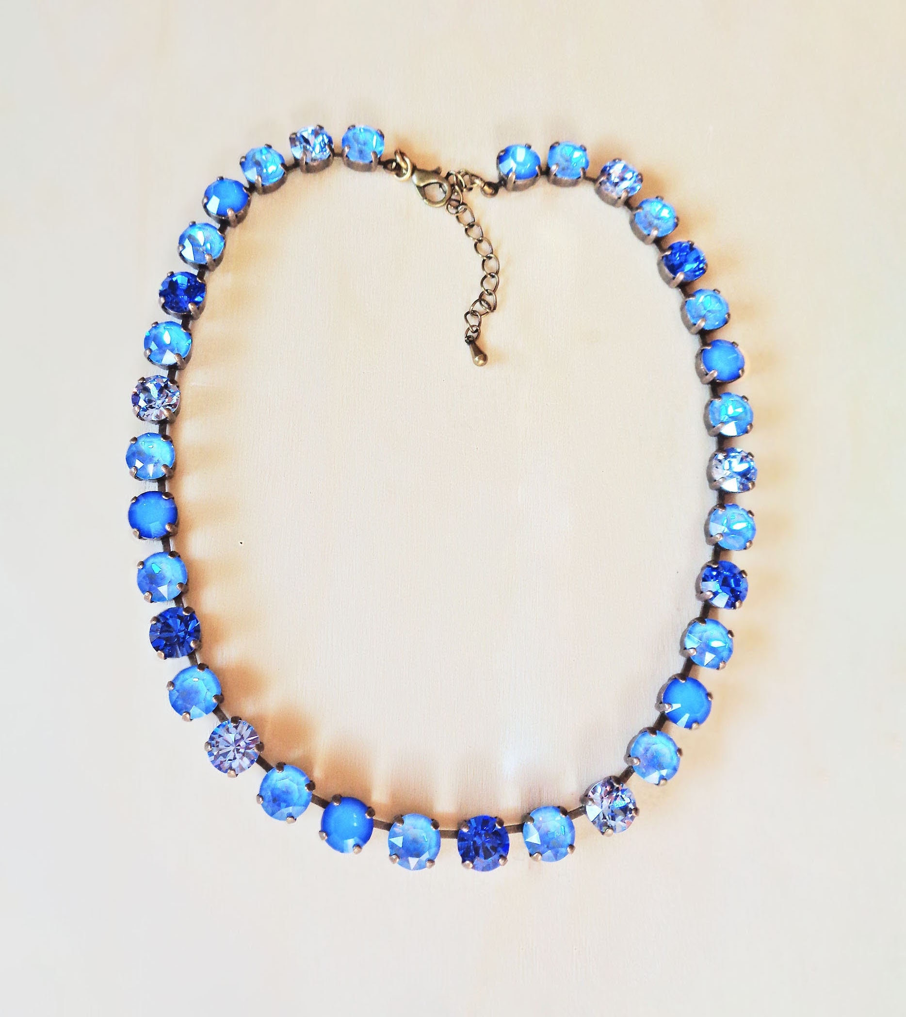 ネックレス・ペンダント Crystal-embellished Tennis Gg Choker Tennis Necklace, Crystal Tennis Necklace in Silver or Gold