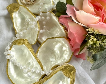 Oyster Shells - Unique Wedding Favors/Place Cards (Bulk) - Trinket/Jewelry/Ring Dish