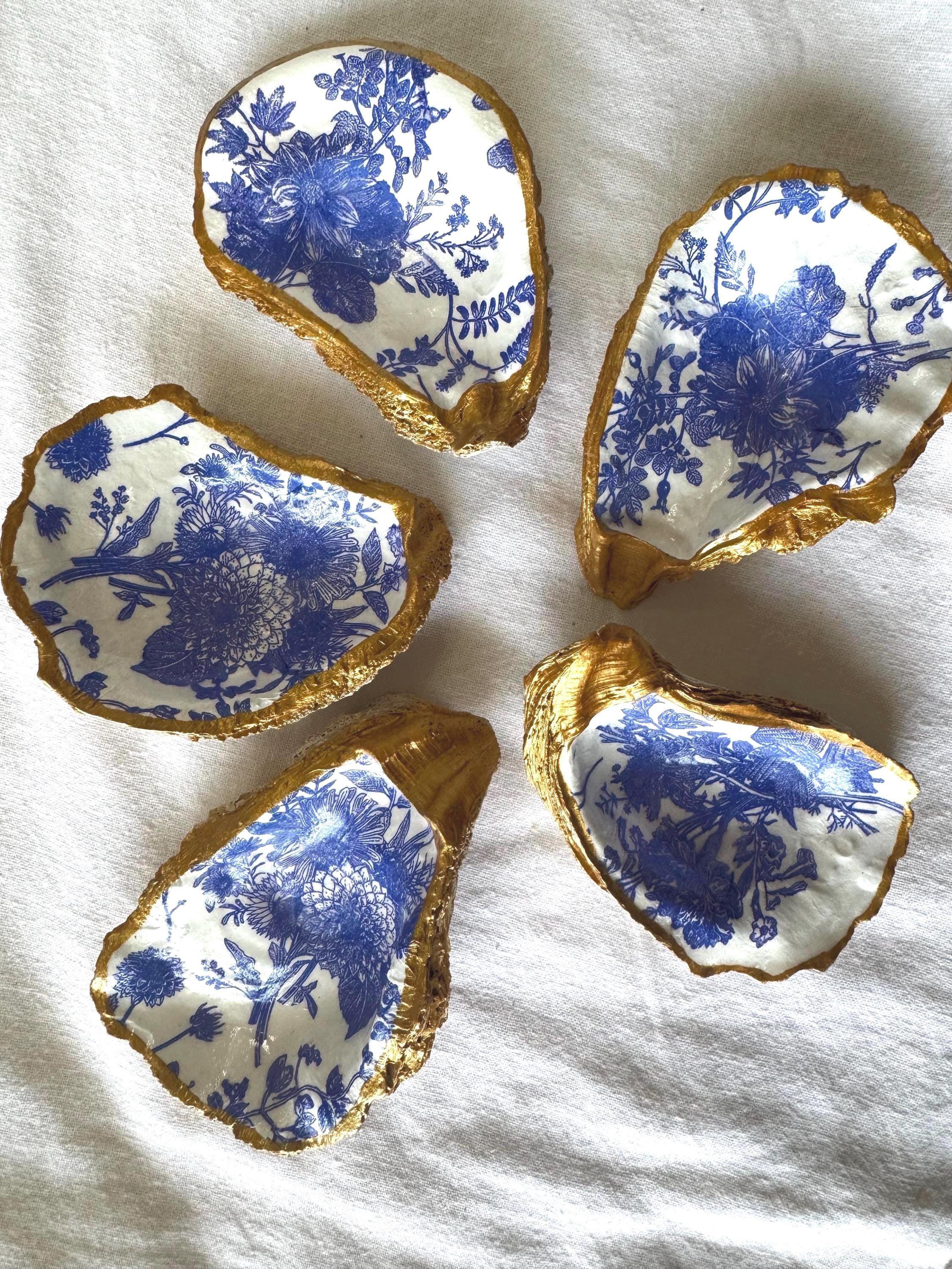 Blue Floral Oyster Shells - Unique Wedding Favors /Trinket/Jewelry/Ring Dish