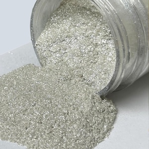 Pearl Mica Pigment Powder: Extra Bright White, Epoxy Resin, Soap, Candle Making (40g)