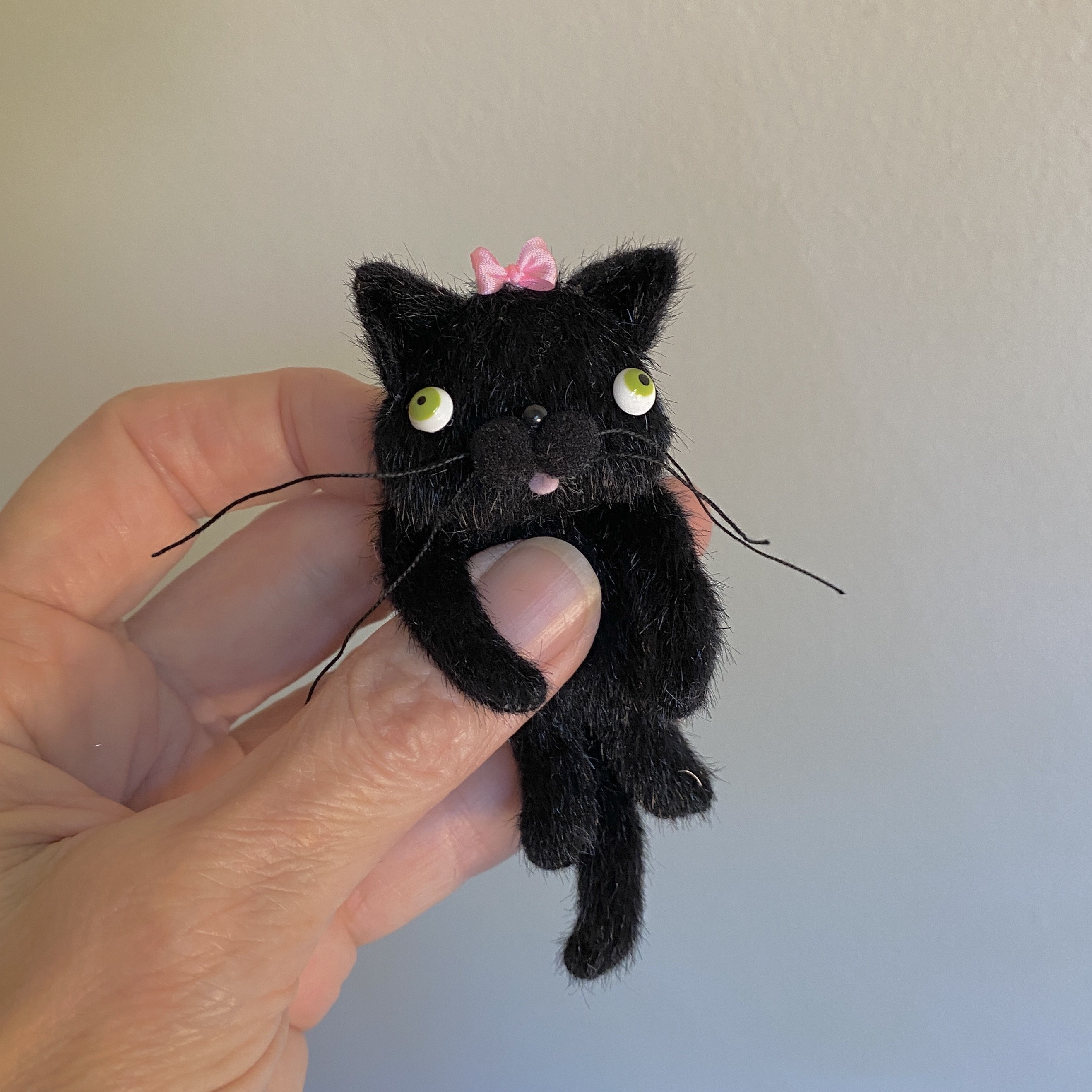 Coraline Cat - Fairy Fae Handmade Needle Felt Decoration Coraline Cat - Fairy Fae Handmade Needle Felt Decoration