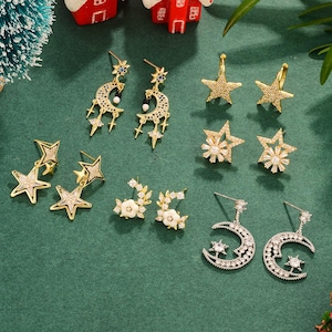 Christmas Star Moon Diamond Earrings/Moon and Star Pave Drop Earrings/Gold Diamond Dangle Earrings/Celestial Jewelry/Best Christmas Gifts