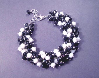 Silver Cha Cha Bracelet, Black and White Glass Beaded Bracelet, FREE Shipping