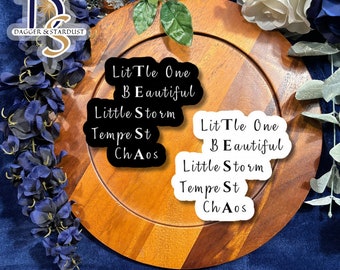 Adesivo Tessa CON LICENZA, Melissa K Roehrich Merch, Adesivo serie Legacy, Adesivo libresco, Pioggia di ombre e finali