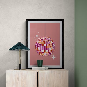 Impresión artística de discoball de orgullo lésbico sutil / póster A5 / A4 / A3 / arte de pared / colorido, brillante, audaz, divertido y funky / LGBTQ+ / LGBTQIA+ / arte queer