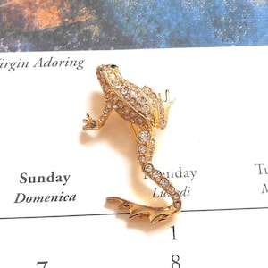Vintage Rhinestone Frog Brooch, Gold Frog Pin, Crystal Green Eyes, Climbing Frog, Amphibian, Tree Climber, Ribbit, Figural, Souvenir, Summer