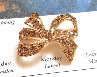 Vintage Gold & Light Colorado Topaz Swarovski Crystal Bow Brooch - Gold Bow, Crystal Bow, Rhinestone Bow, Tan Crystal, Light Brown Crystal