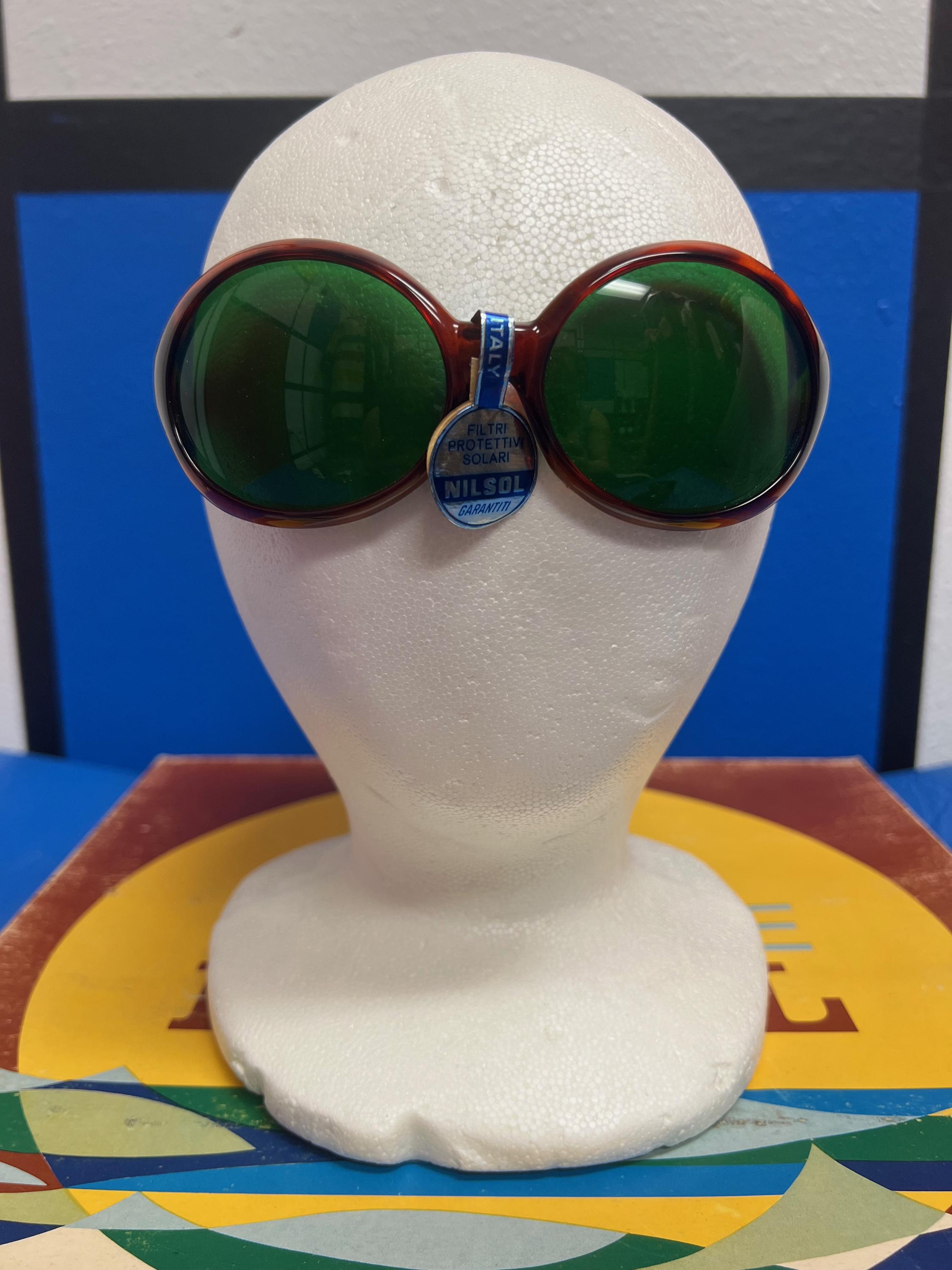 Vintage Oversized Made in Italy Tortoise Shell Plastic  display picture 2