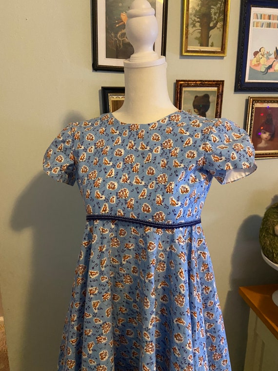Vintage cat and foxes pattern dress - image 1