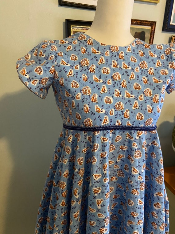 Vintage cat and foxes pattern dress - image 9