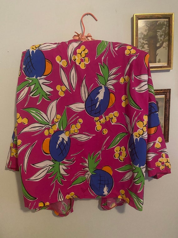 Vintage pink tropical open front slinky jacket • … - image 6