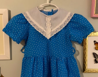 Vintage collared blue dress with heart pattern • by KLL • size 2t
