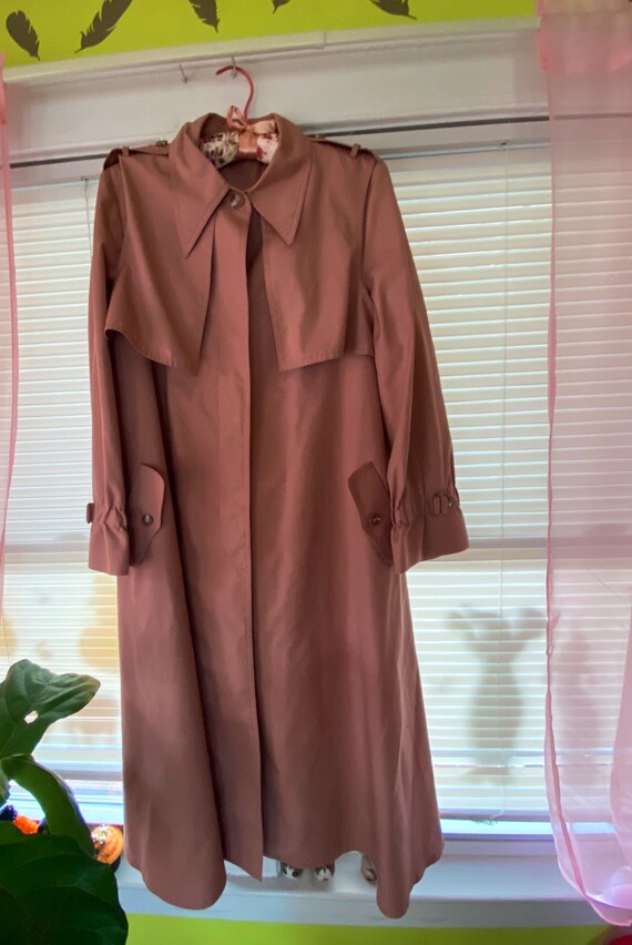Vintage dusty rose rain trench coat by Fleet Stree