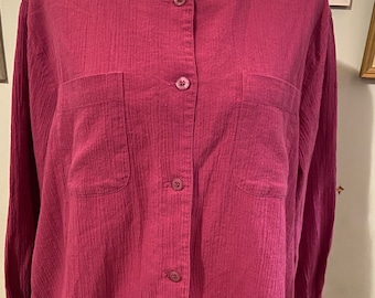 Vintage raspberry cotton linen pocket front long sleeve blouse • by Liz Claiborne Sport petite  • size large