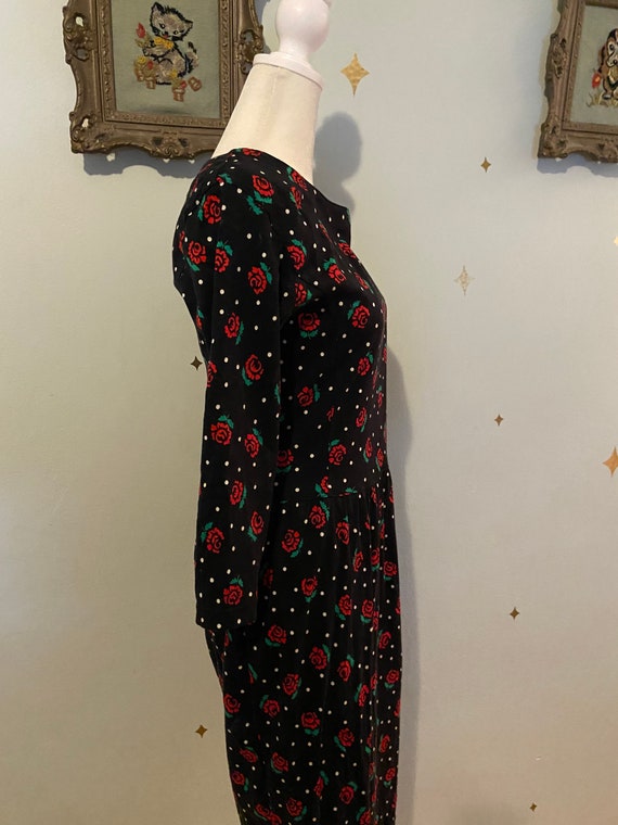 Vintage black cotton dress with red rose and polk… - image 7