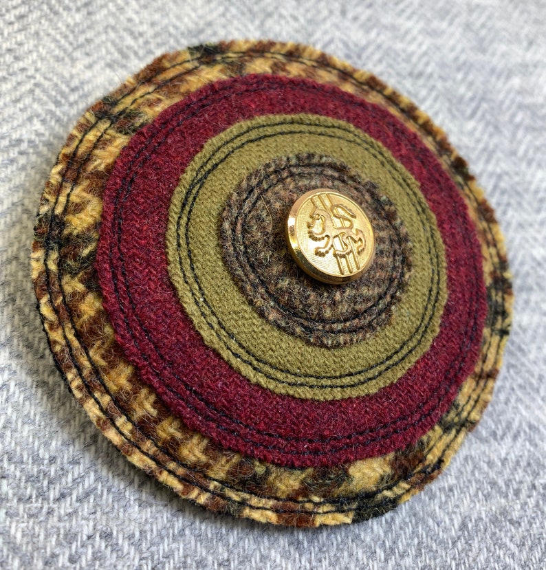 Poppy Flower Brooch with vintage button Price is for ONE, Handmade Fabric Pin, Modern Flower Brooch, Round Fabric Brooch, Recycled Wool Pin 1-gold button