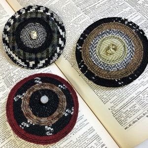 Poppy Flower Brooch with vintage button -Price is for ONE, Handmade Fabric Pin, Modern Flower Brooch, Round Fabric Brooch, Recycled Wool Pin