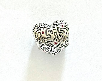Charm corazon dibujos Keith Haring de plata para usar en pulseras Pandora u otras marcas