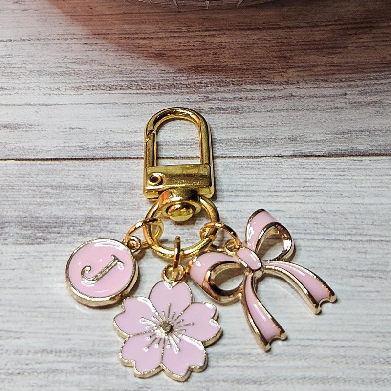🎁 Personalized Pink Bow Badge Charm Accessory, Pink Flower Zipper Charm, Coquette Bag Charm