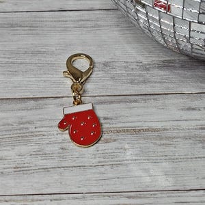 Badge Reel Accessory, Christmas Mitten Badge Charm, Holiday Zipper Pull