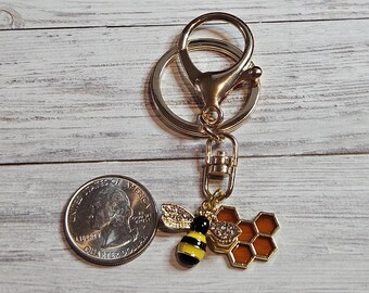 Bee Happy Metal Keychain - Cute Silver Circle Key Ring Gift For Bee Lovers