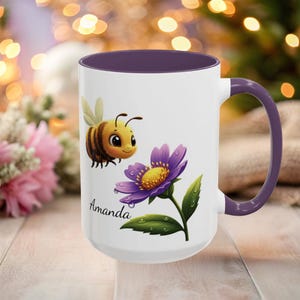 Von Bienen inspirierte personalisierte Kaffeetasse für Naturliebhaber