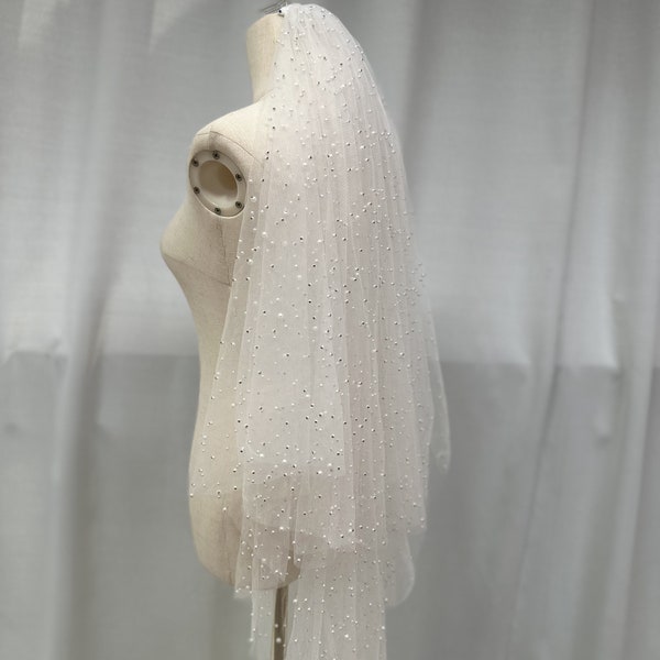 Peal Wedding Blusher Veil, 2 Tier Bridal Veil, Short Hip Length Veil, Sheer Tulle Veil, Gorgeous Fingertip Veil, Elegant Pearl Wedding Veil