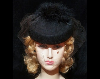 Ladies Vintage Hat, 1960s 1950s Clothing, Black Velvet Wool Felt, Marabou Feathers Swiss Dot Veil, Chin Strap, Pin-Up Girl, 50s Fashion