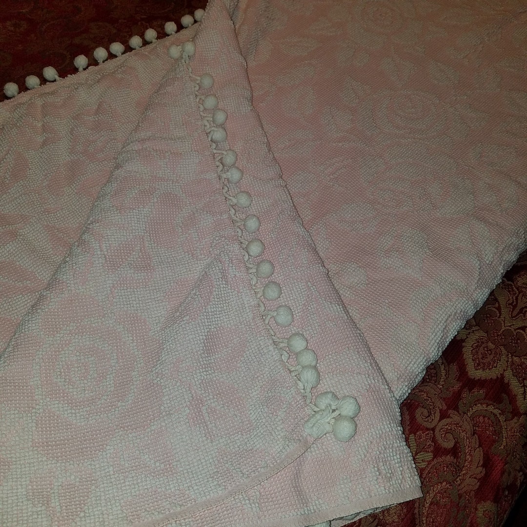 1950's Pink Chenille Bedspread Pom Pom Trim Cabbage Etsy