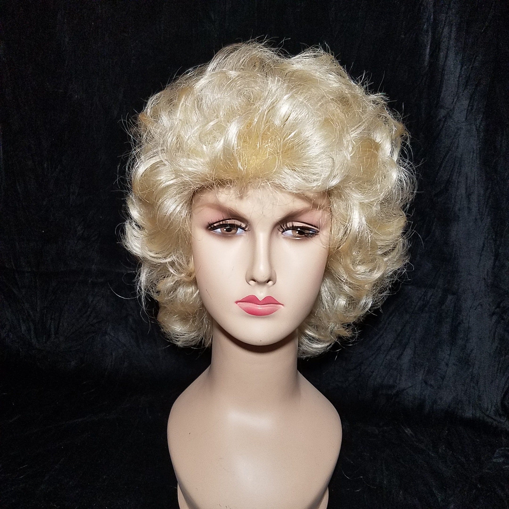 Marilyn Monroe Wig Platinum Blonde Costume Hollywood Glam NWOT Cosplay Sexy Marilyn Monroe Wig - Etsy main image 4