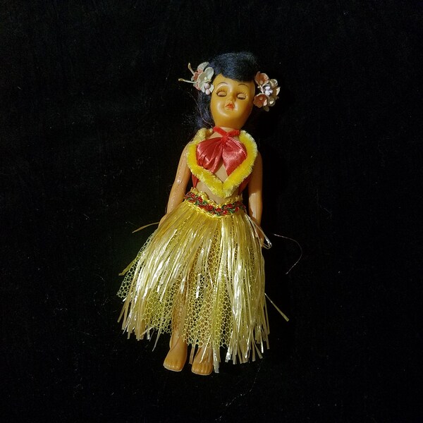 Vintage Hawaiian Woman Duchess Doll, Hula Girl Dancer Doll Souvenir, 7.5 inches, Tiki Bar