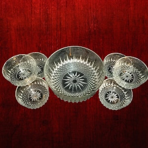 Vintage Glass Salad Bowls, Arcoroc France Bowl Set, 7 Pieces, Crystal Dishes, Wedding Gift Housewarming Gifts