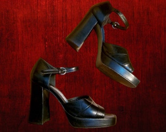 Vintage Black Leather Platform Sandals, High Heels, Chunky Disco Shoes, Sexy Strappy, Ankle Strap, Hippie Goth Gothic Retro Witchy, Size 6.5