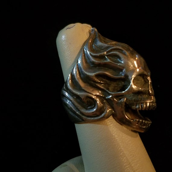 Big Skull Ring, Vintage Sterling Silver, Punk Roc… - image 8