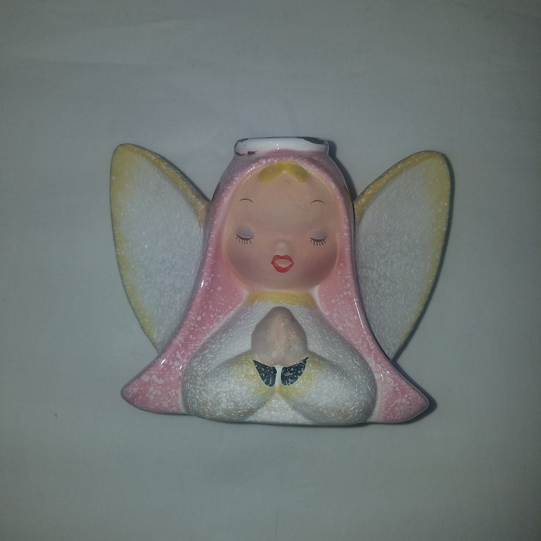 Home & Living Planters & Pots Flower Arrangement Pink Decor Kitsch